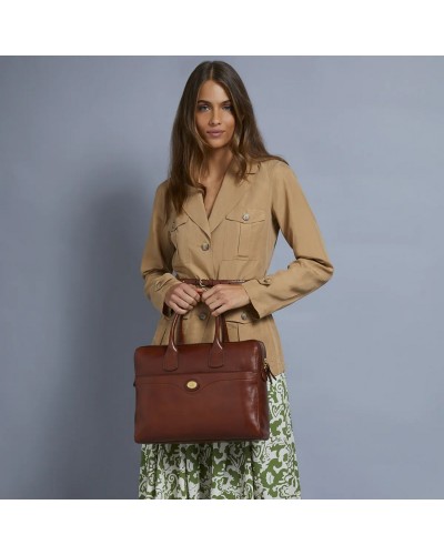 Diplomatica Story The Bridge